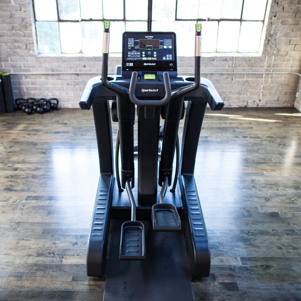 G886 Verso Cross Trainer SportsArt