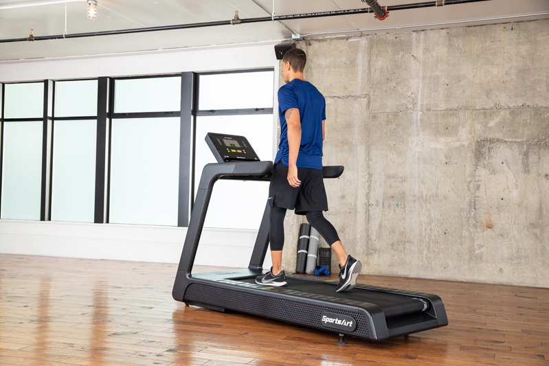 T673L Treadmill - SportsArt