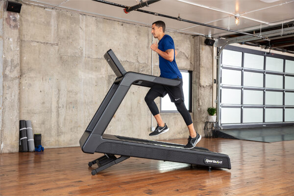 SA_24 Uniformed Service Webpage Images-Cardio_0003_SA_20 T673 Treadmill-178-edit