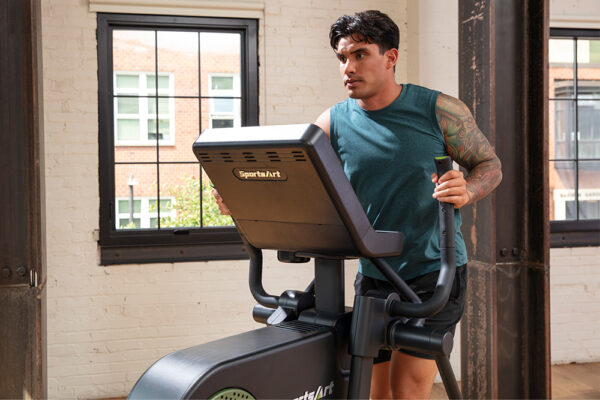 SA_25-Uniformed-Service-ECO-POWR_01-G866 Front-Drive Elliptical-267