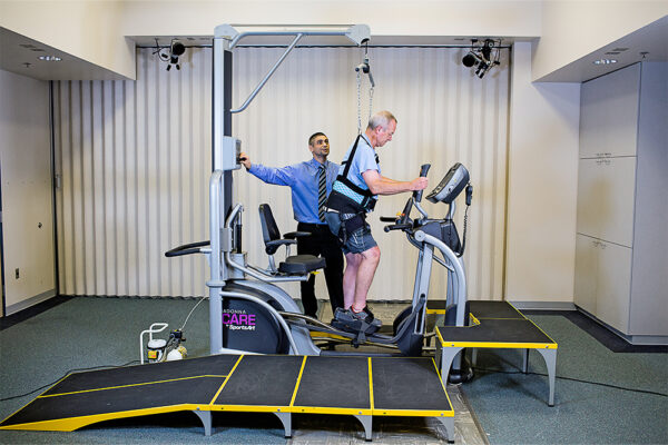 SA_25-Uniformed-Service-Rehab_07-SA Product Lifestyle Photo-iCare-175-edited